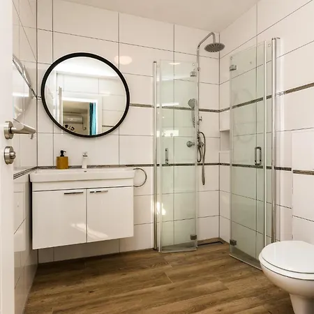 Luxury With A Swimming Pool - 23776 Vir